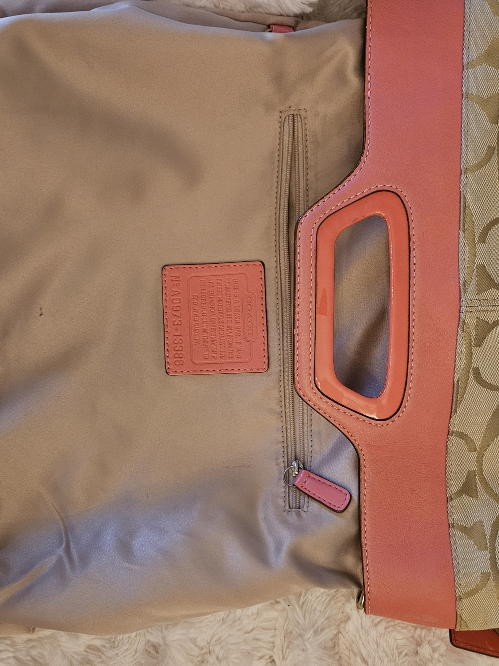 Y2K✨️Coach Bonnie Foldover Canvas Tote w/ Coral Trim - Picture 15 of 16